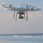 Drohne über dem Meer